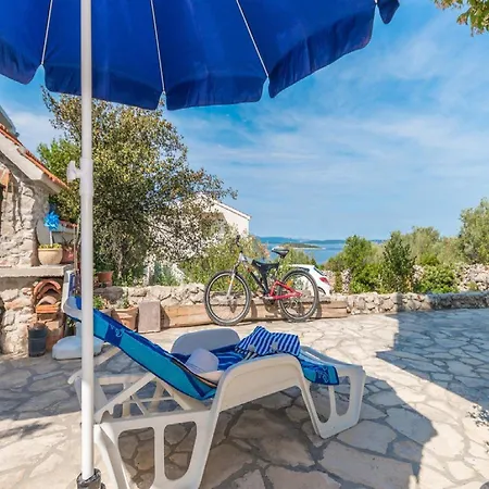 公寓 Lilly - Two Bedroom With Terrace And Sea View Pašman