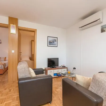 公寓 Lilly - Two Bedroom With Terrace And Sea View Pašman