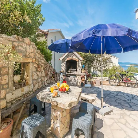 Lilly - Two Bedroom With Terrace And Sea View Pašman