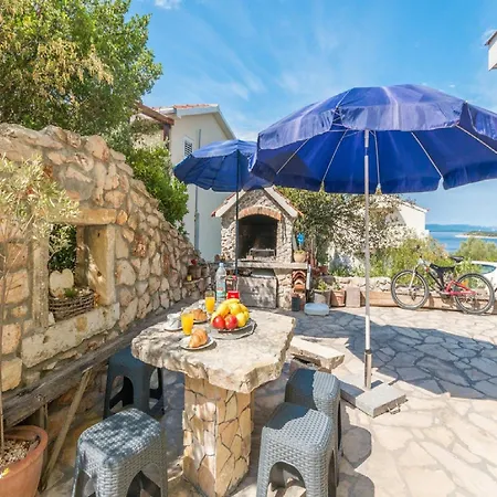 Lilly - Two Bedroom With Terrace And Sea View Pašman