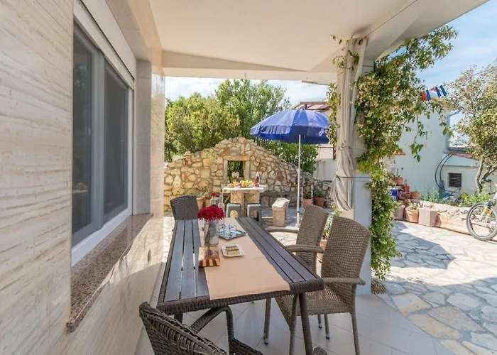 Апартаменты Lilly - Two Bedroom With Terrace And Sea View *