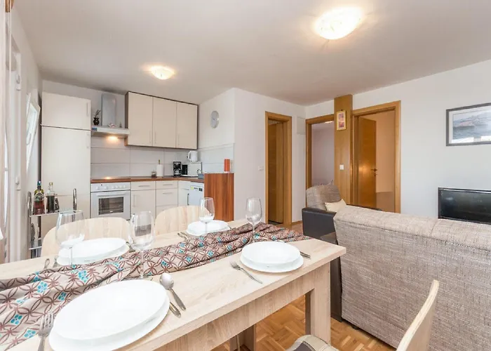 Lilly - Two Bedroom With Terrace And Sea View * Пашман