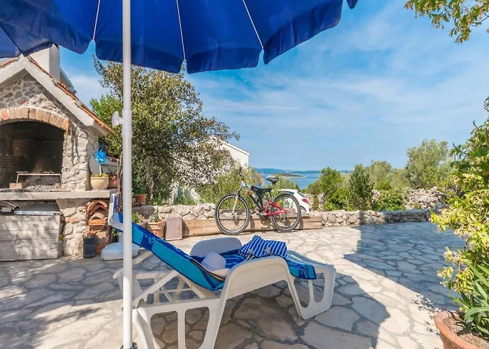 Apartmán Lilly - Two Bedroom With Terrace And Sea View Pašman