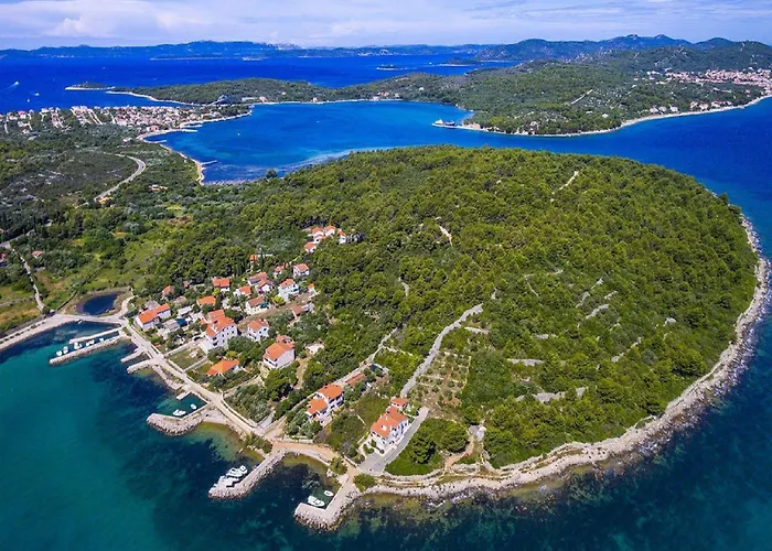 Lilly - Two Bedroom With Terrace And Sea View * Pašman